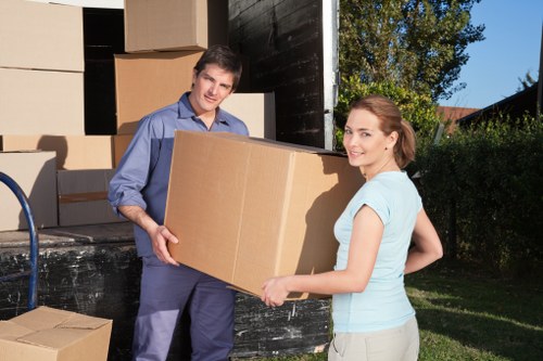 Local removal support for homes and small businesses in Tofrance